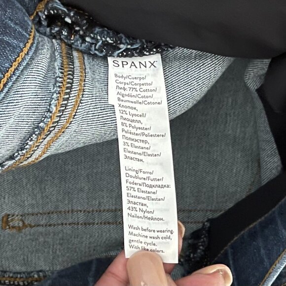 Spanx Distressed High Rise Elastic Waist Denim Jeggings Womens Medium Dark Wash - Picture 4 of 8